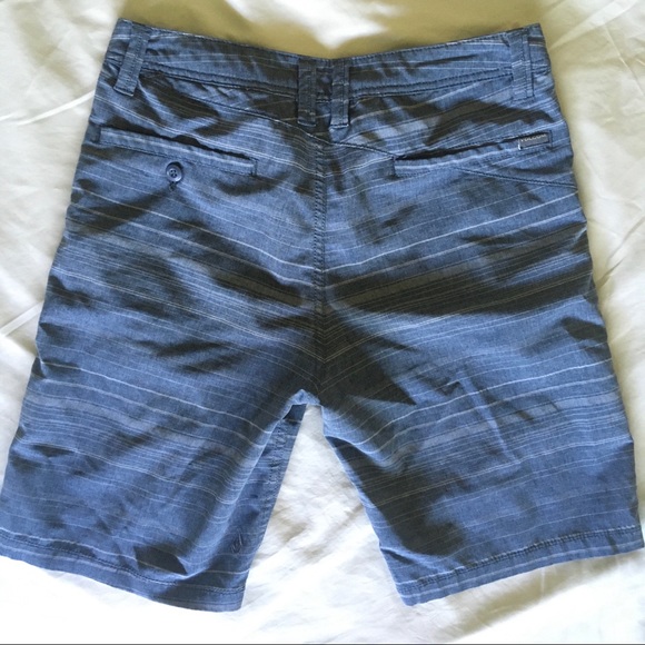 Volcom Blue-Gray Stripes Frickin Surf N' Turf Mix Hybrid Shorts Size 29 - Picture 2 of 8